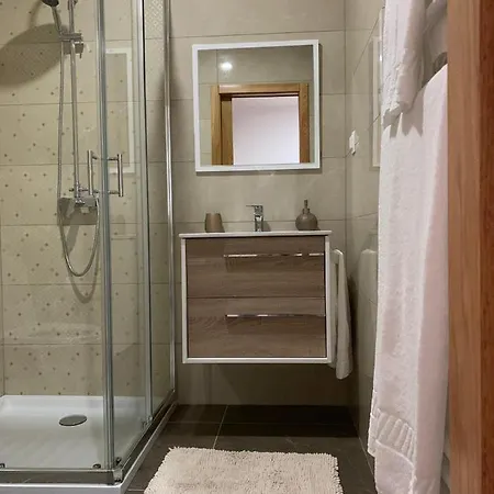 Casa Do Ribeiro Frio * Santana (Madeira)