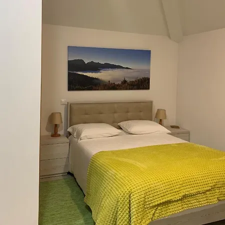 Casa Do Ribeiro Frio Lodge Santana (Madeira)